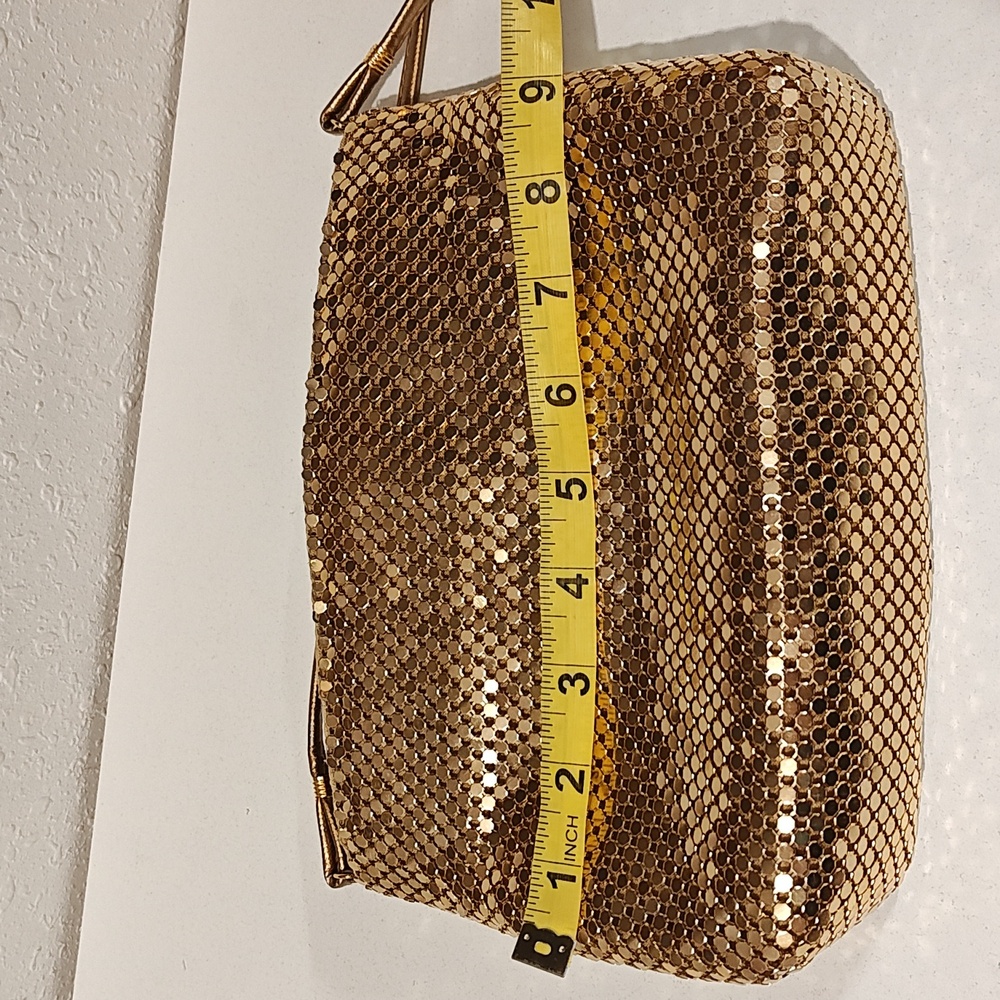 3/$15 SALE! Gold Sequin Crossbody Bag - Picture 4 of 5